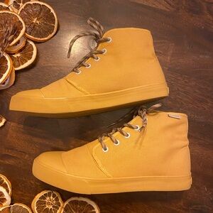 Vibrant Yellow High-Top Sneakers with Padded Ankle